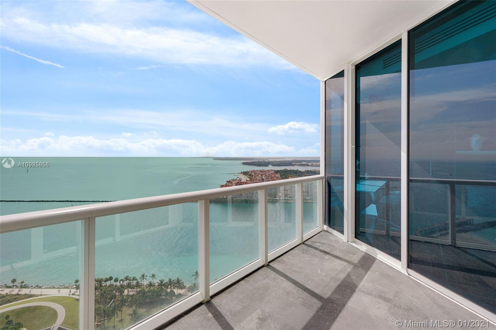 CONTINUUM ON SOUTH BEACH - Residential