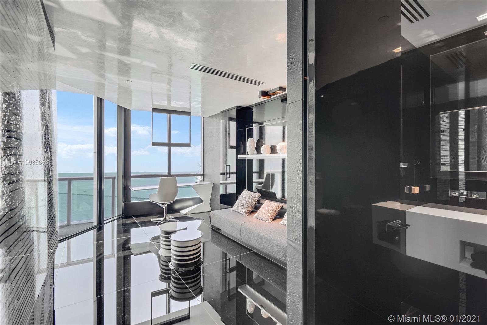 CONTINUUM ON SOUTH BEACH - Residential