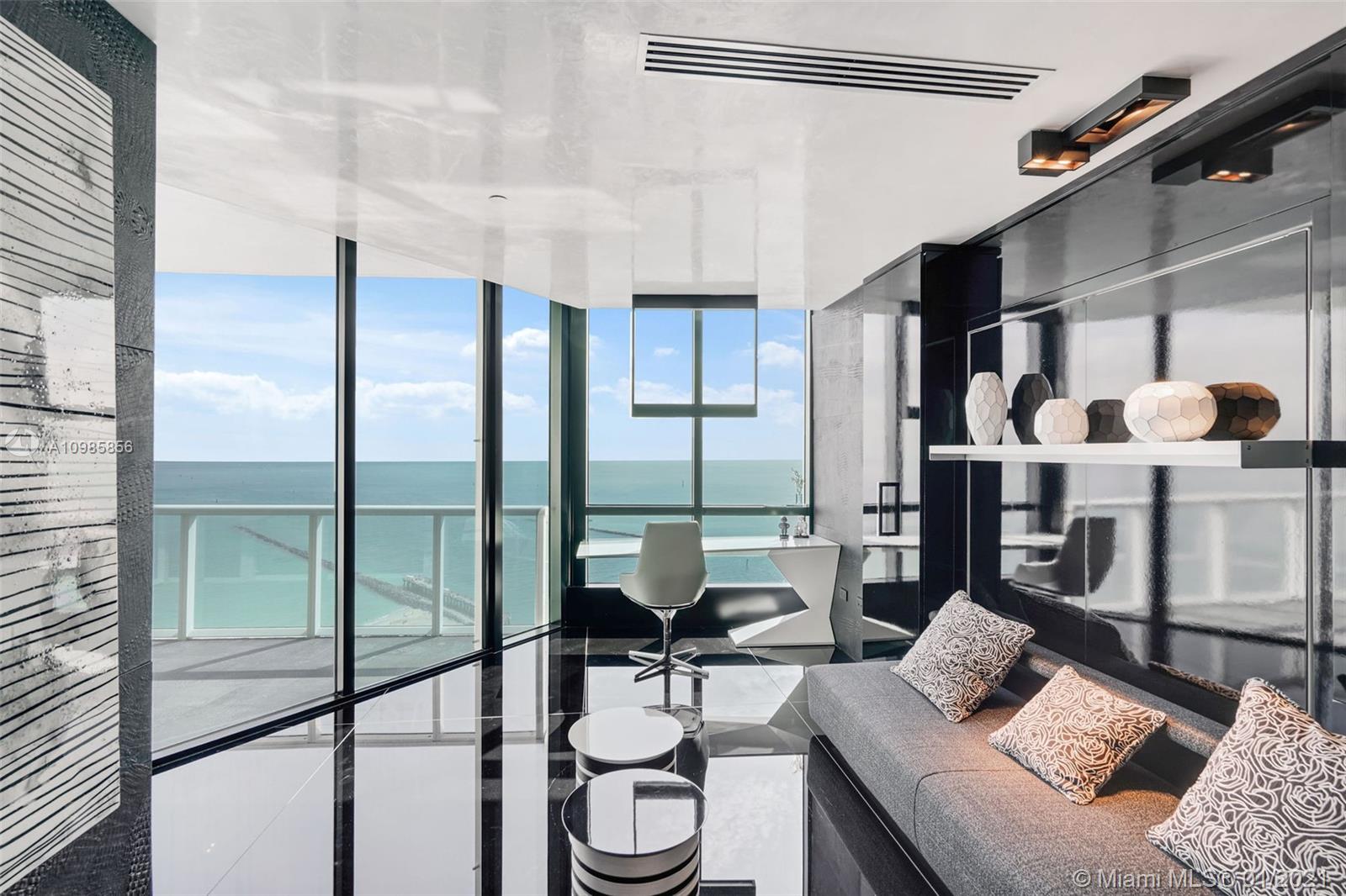 CONTINUUM ON SOUTH BEACH - Residential