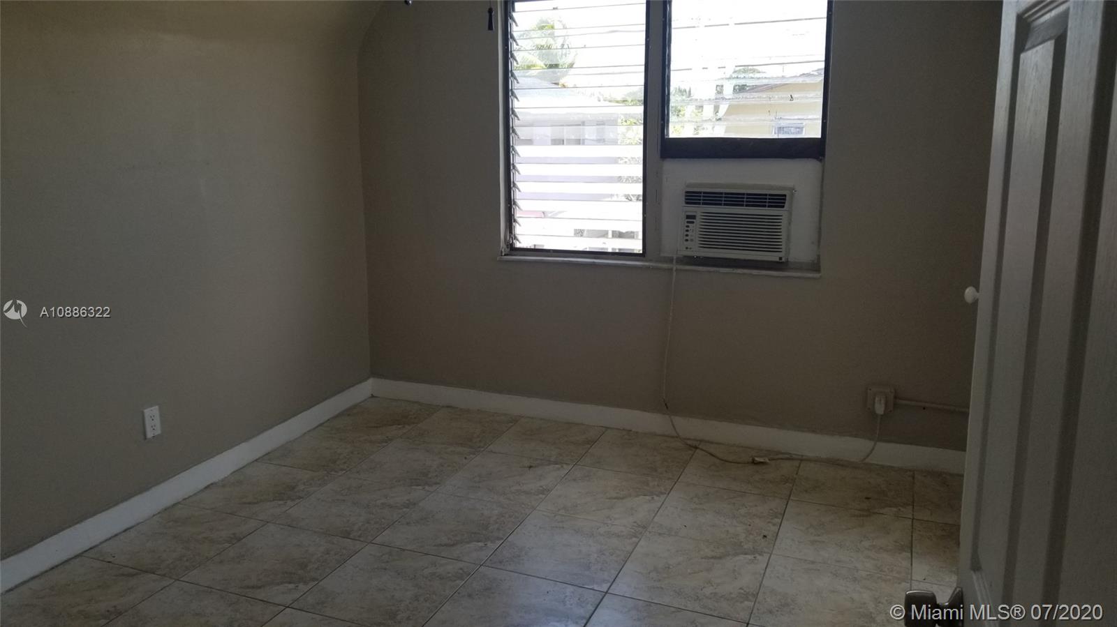 EVANSTON HEIGHTS - Residential Lease