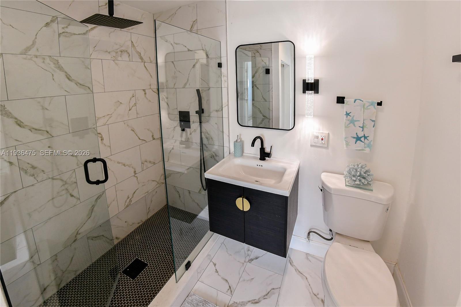 LAUDERDALE MANORS ADD - Residential