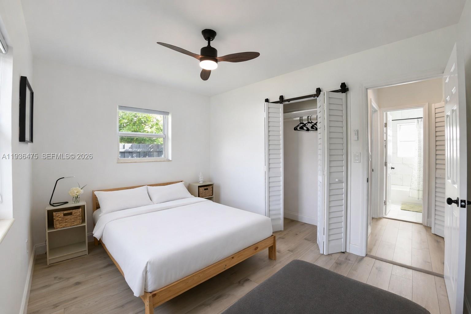 LAUDERDALE MANORS ADD - Residential