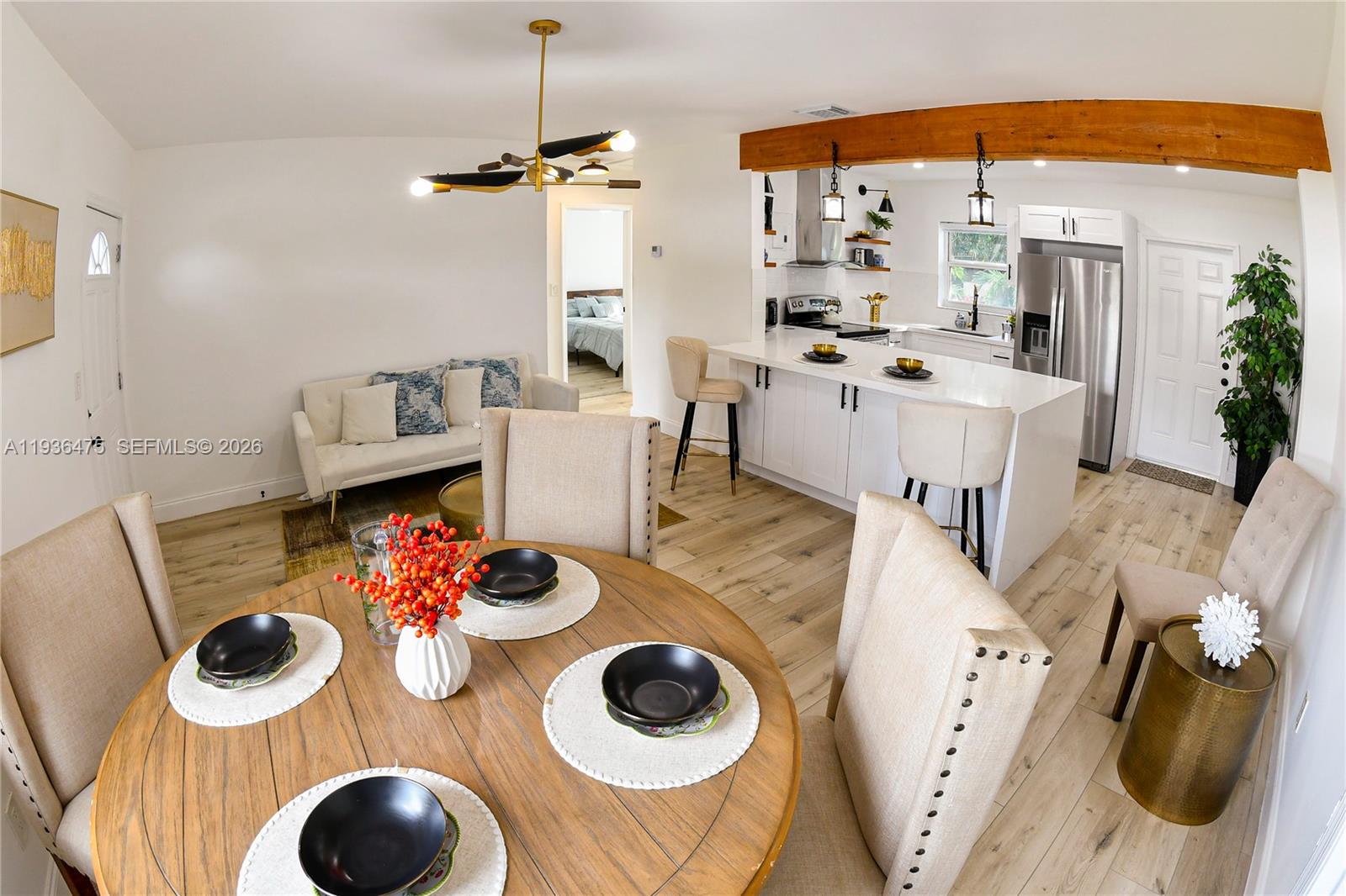 LAUDERDALE MANORS ADD - Residential