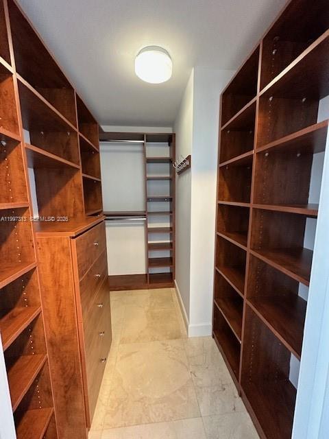 TRUMP ROYALE CONDO - Residential Lease