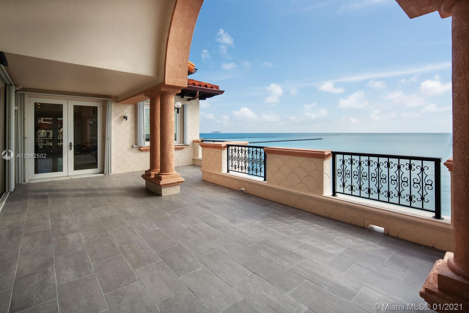 OCEANSIDE FISHER ISL COND - Residential