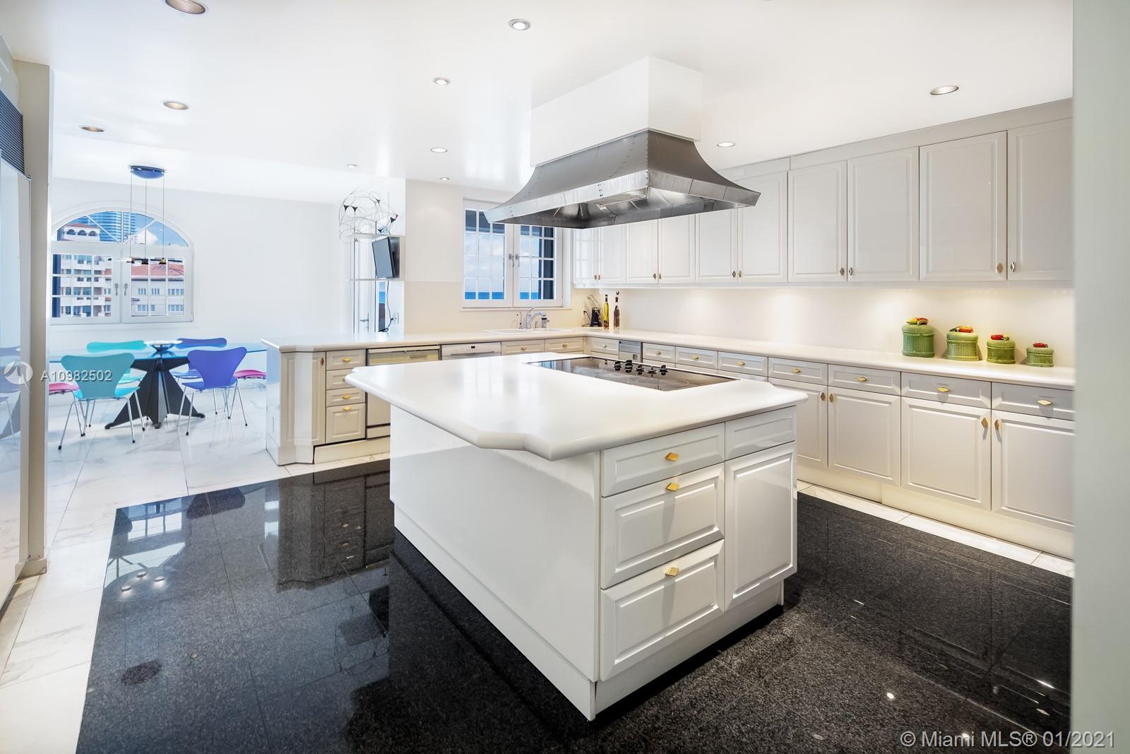 OCEANSIDE FISHER ISL COND - Residential