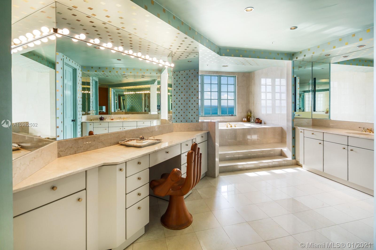 OCEANSIDE FISHER ISL COND - Residential