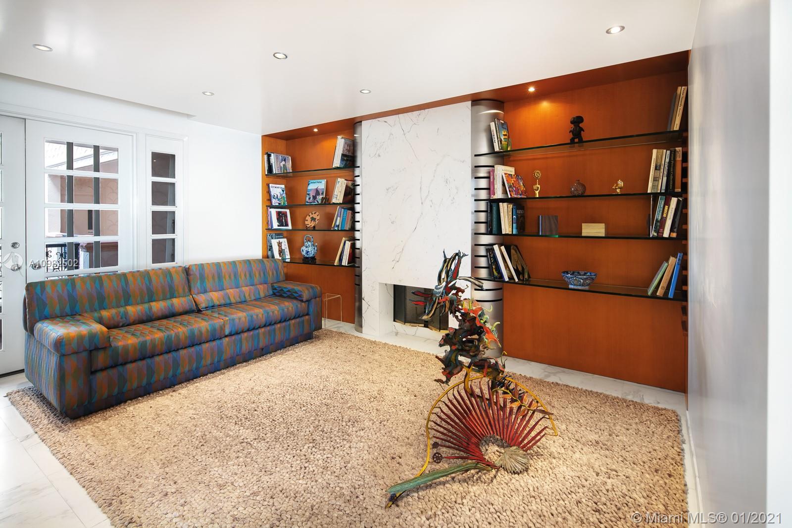 OCEANSIDE FISHER ISL COND - Residential