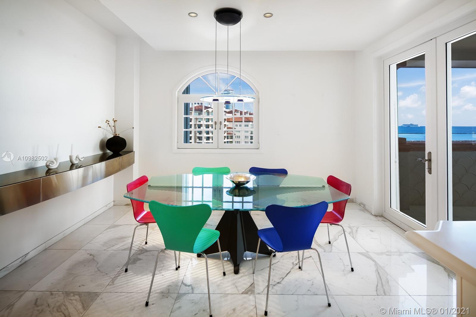 OCEANSIDE FISHER ISL COND - Residential