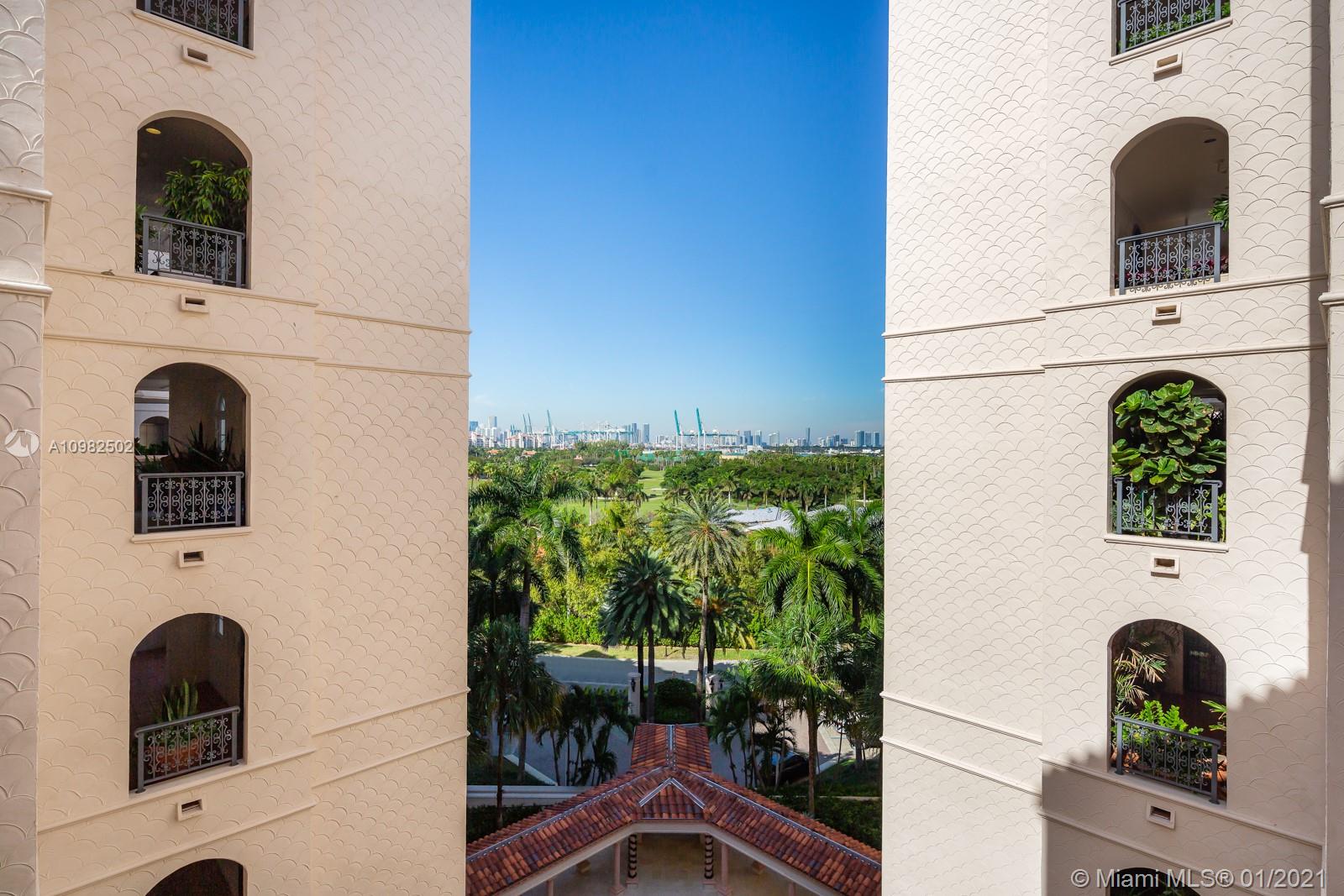 OCEANSIDE FISHER ISL COND - Residential