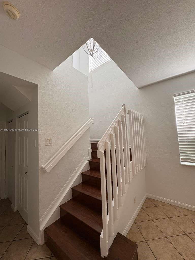 SECTOR 2-PARCELS 12 13 14 - Residential Lease