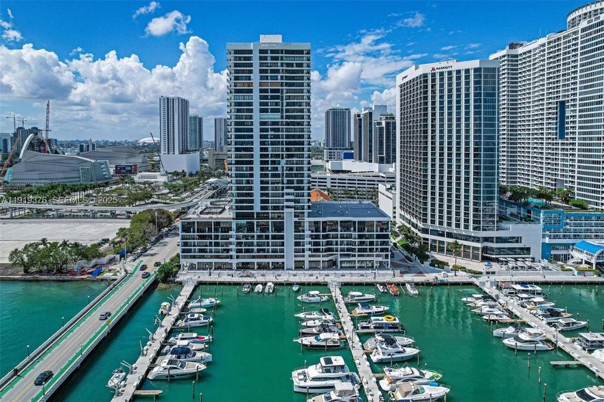FOR SALE - Spectacular Biscayne Bay and Downtown view!!!- Bright and spacious 1 Bed, 1Bath apartment at Venetia Condominium. Granite kitchen counter tops and stain steel appliances. Tile throughout the unit. Remodeled bathroom. Access to balcony from living room and bedroom. Close to the AA Arena, Major Highways, South Beach area, downtown, Midtown. The building features amenities such as; pool, tennis court, gym and marina. You can also enjoy the Metro mover and new trolley next door!!!