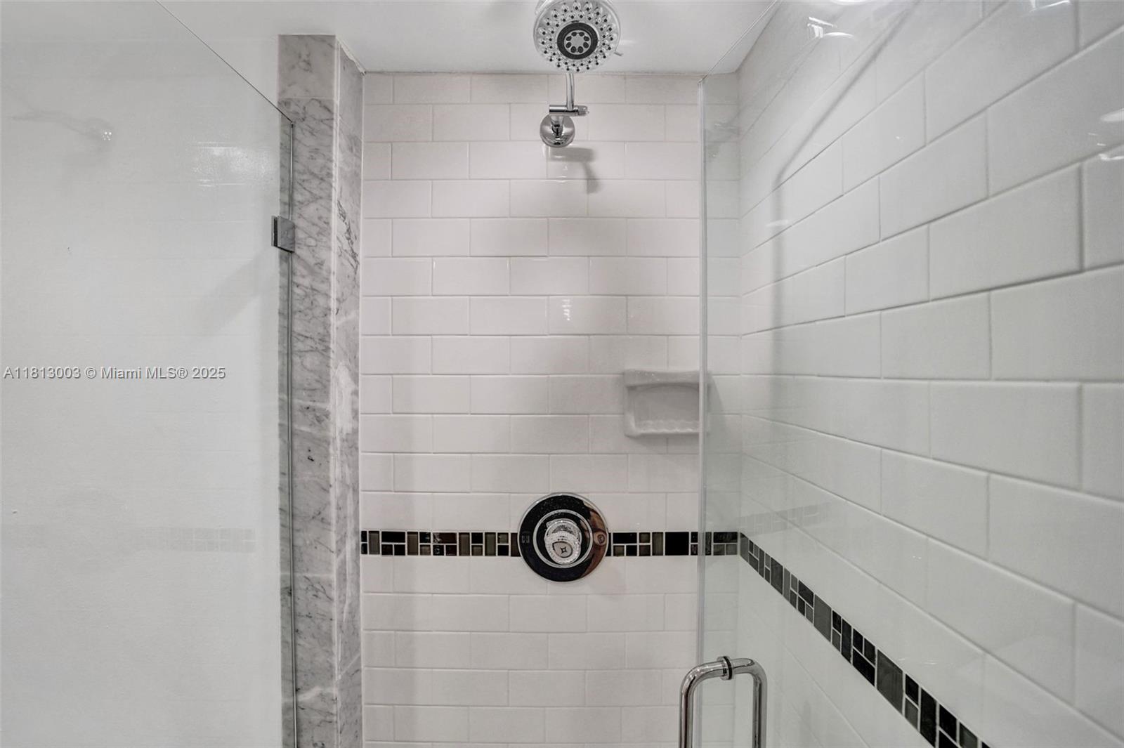ROYAL MARINER CONDO - Residential Lease