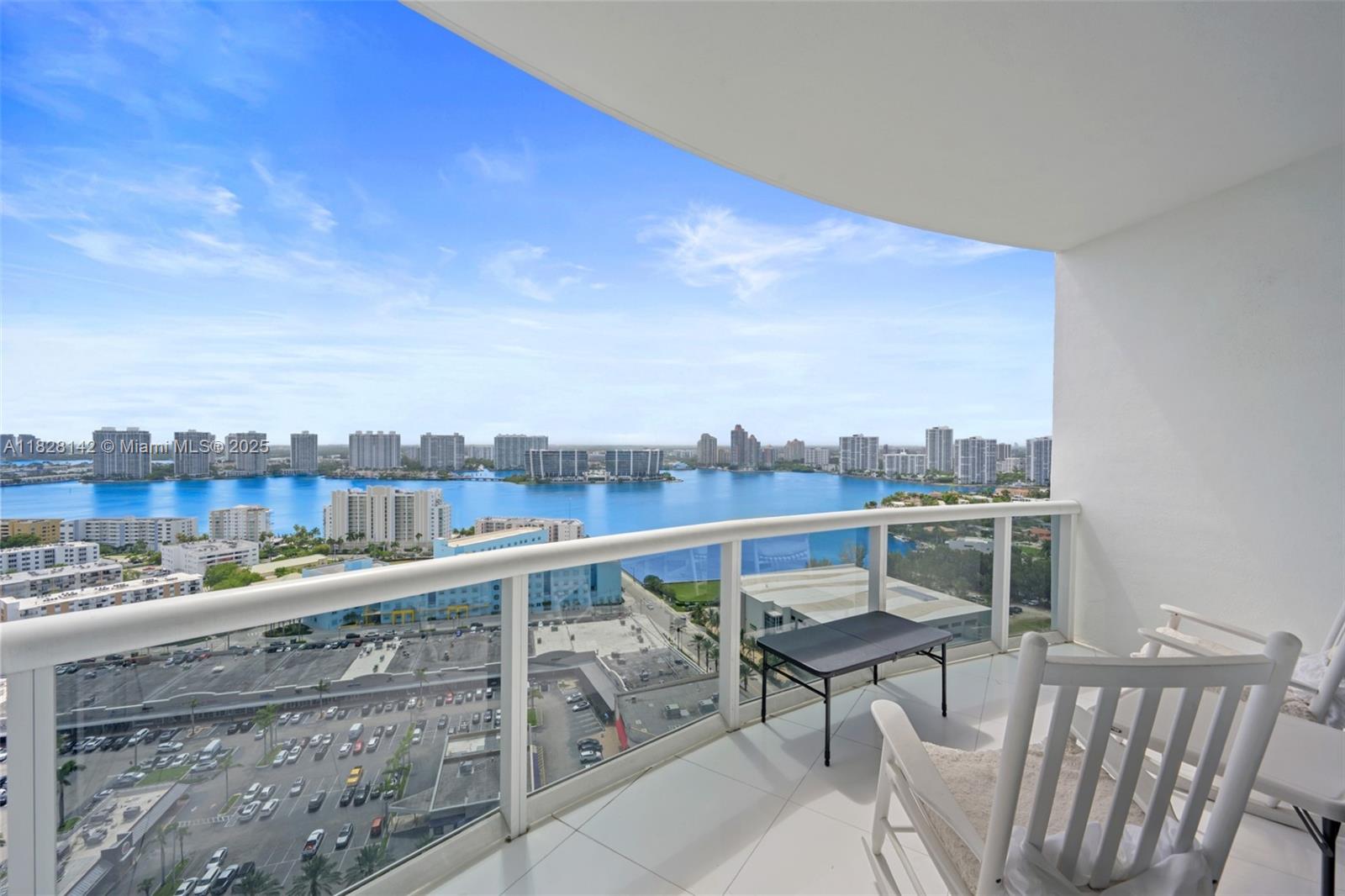 18201 Collins Ave 3501A, Sunny Isles Beach, FL, 33160/$1,400,000 2 18201 Collins Ave 3501A