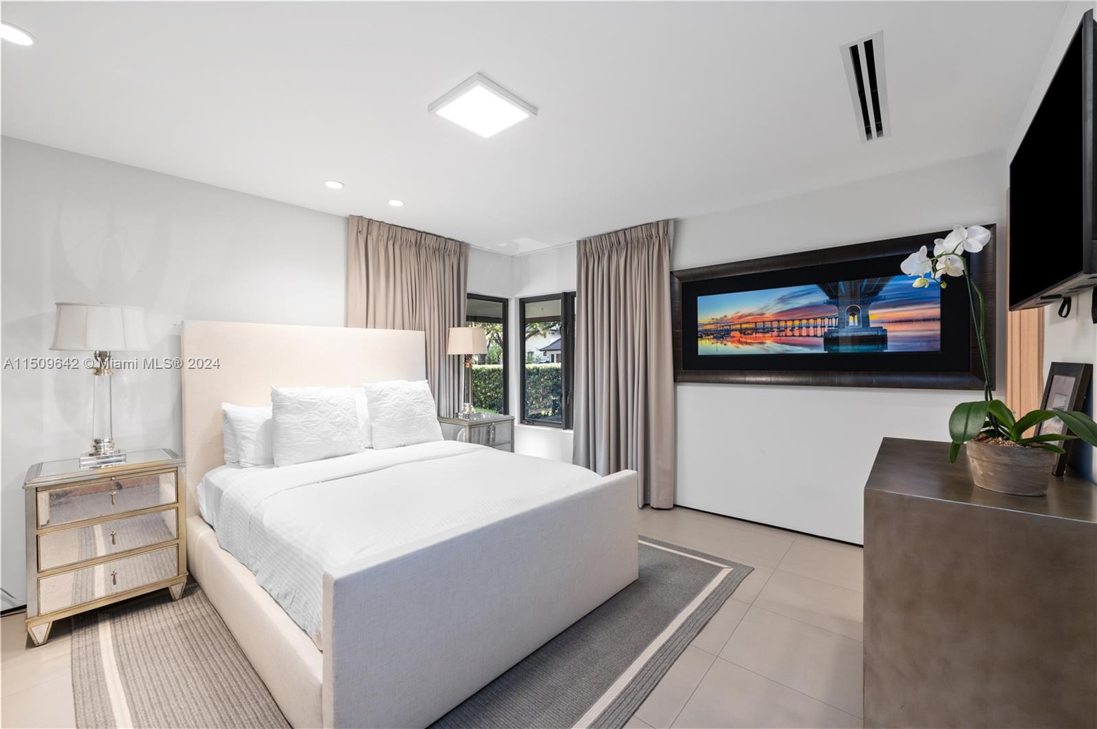 MIAMI LAKES - LOCH LOMOND - Residential