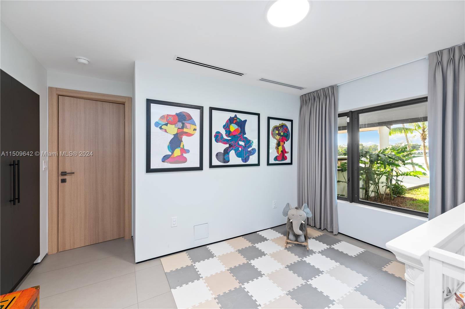 MIAMI LAKES - LOCH LOMOND - Residential