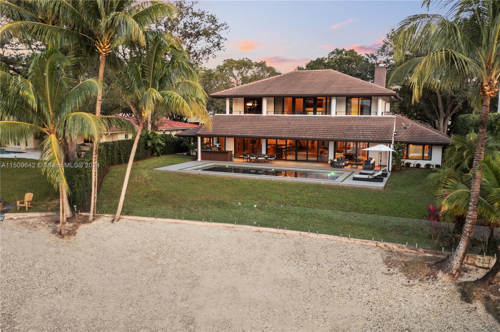 MIAMI LAKES - LOCH LOMOND - Residential