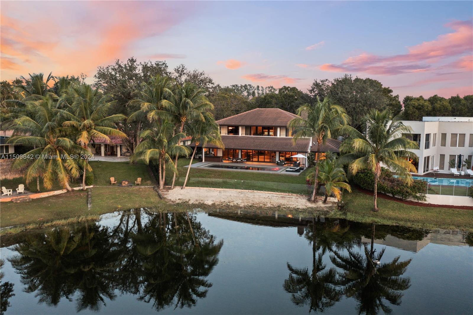 MIAMI LAKES - LOCH LOMOND - Residential