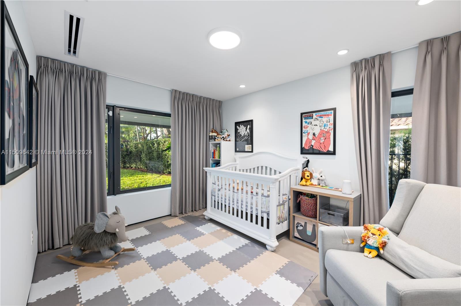 MIAMI LAKES - LOCH LOMOND - Residential