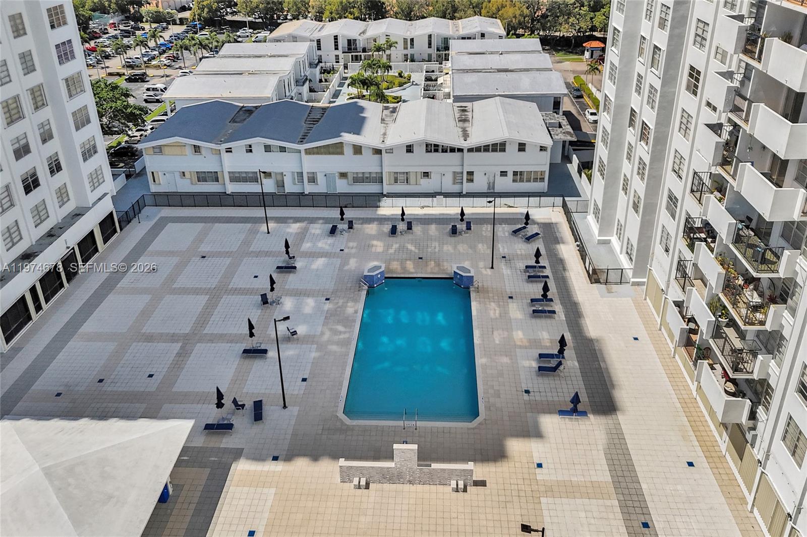 COMMODORE PLAZA CONDO - Residential