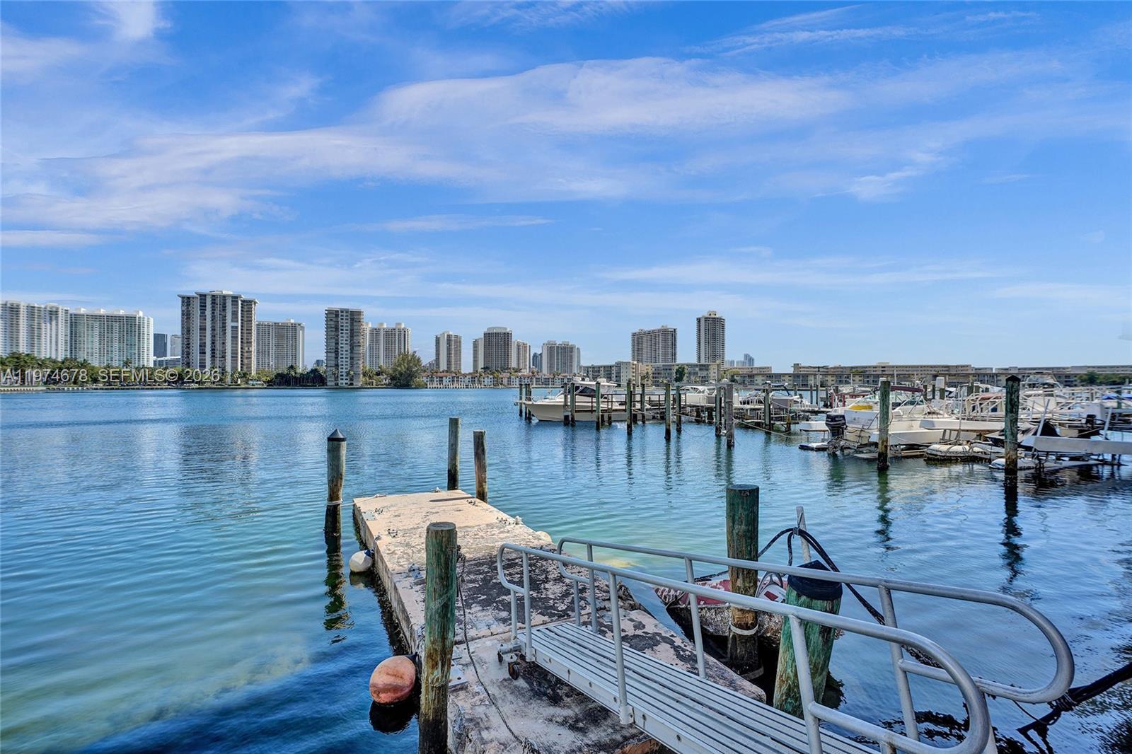 COMMODORE PLAZA CONDO - Residential