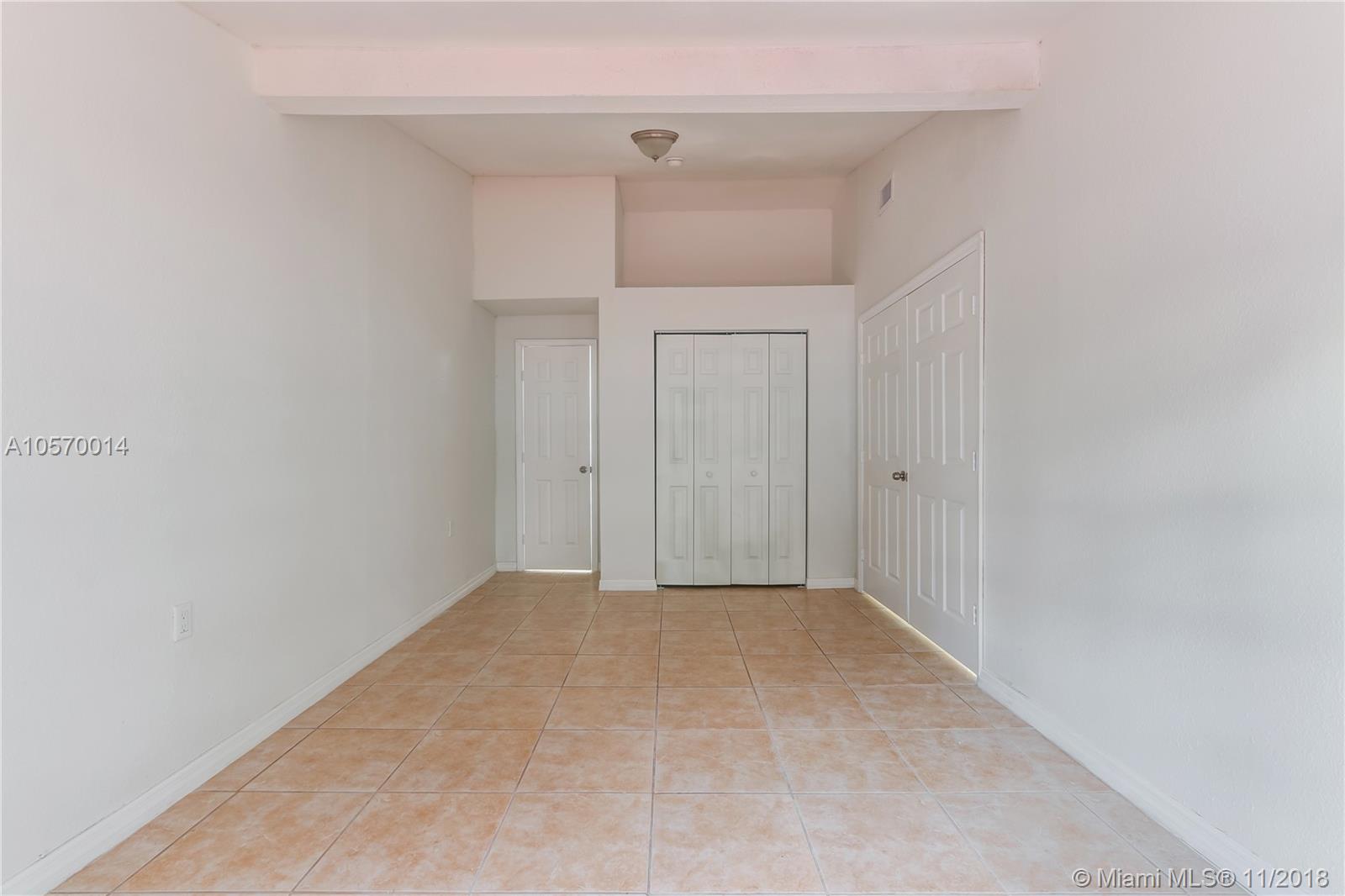 PINE TREE PARK - Residential