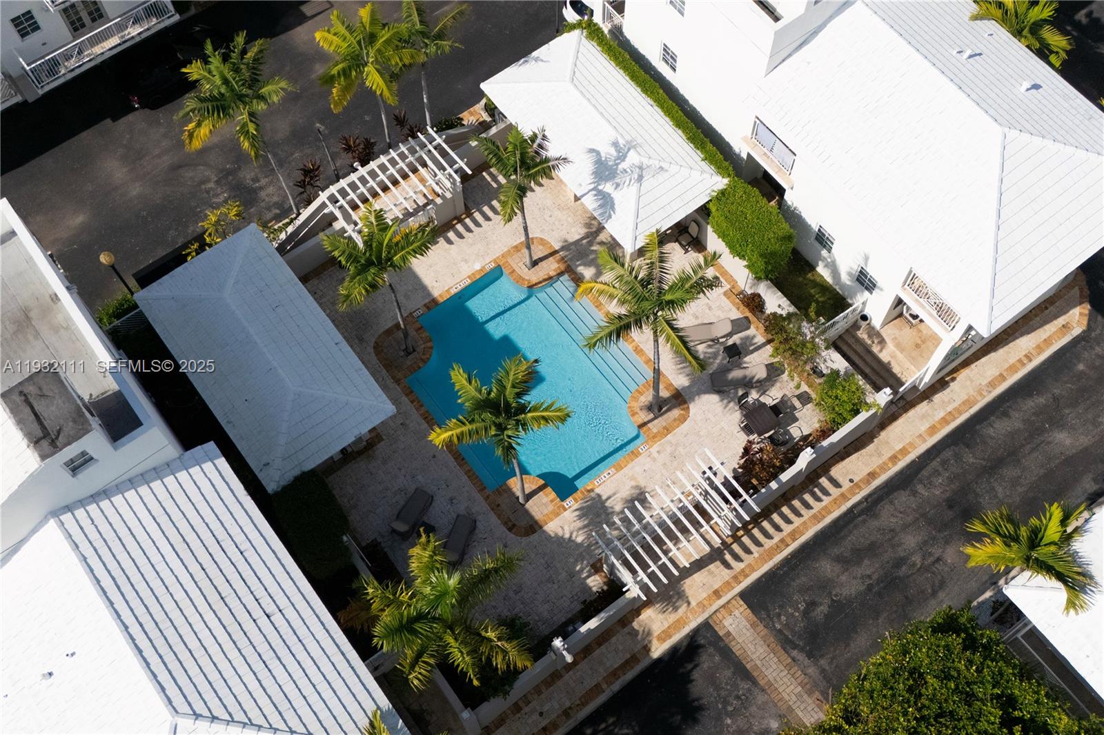 ROADS END VILLAGE CONDO - Residential