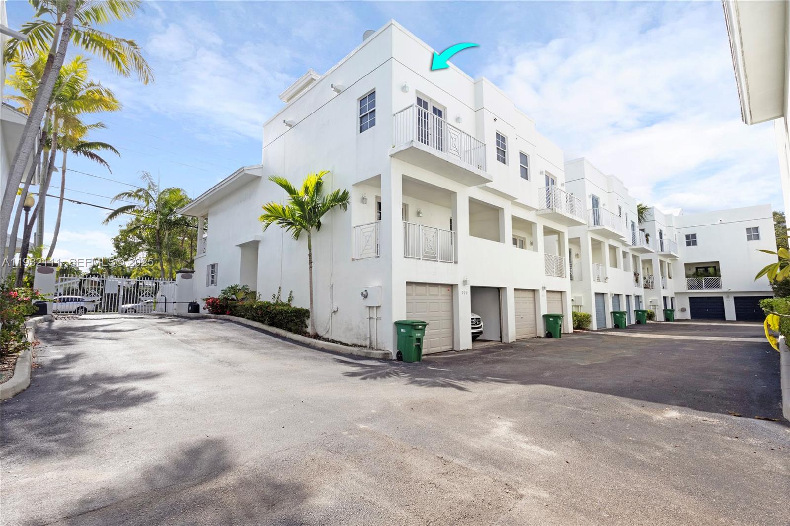 ROADS END VILLAGE CONDO - Residential