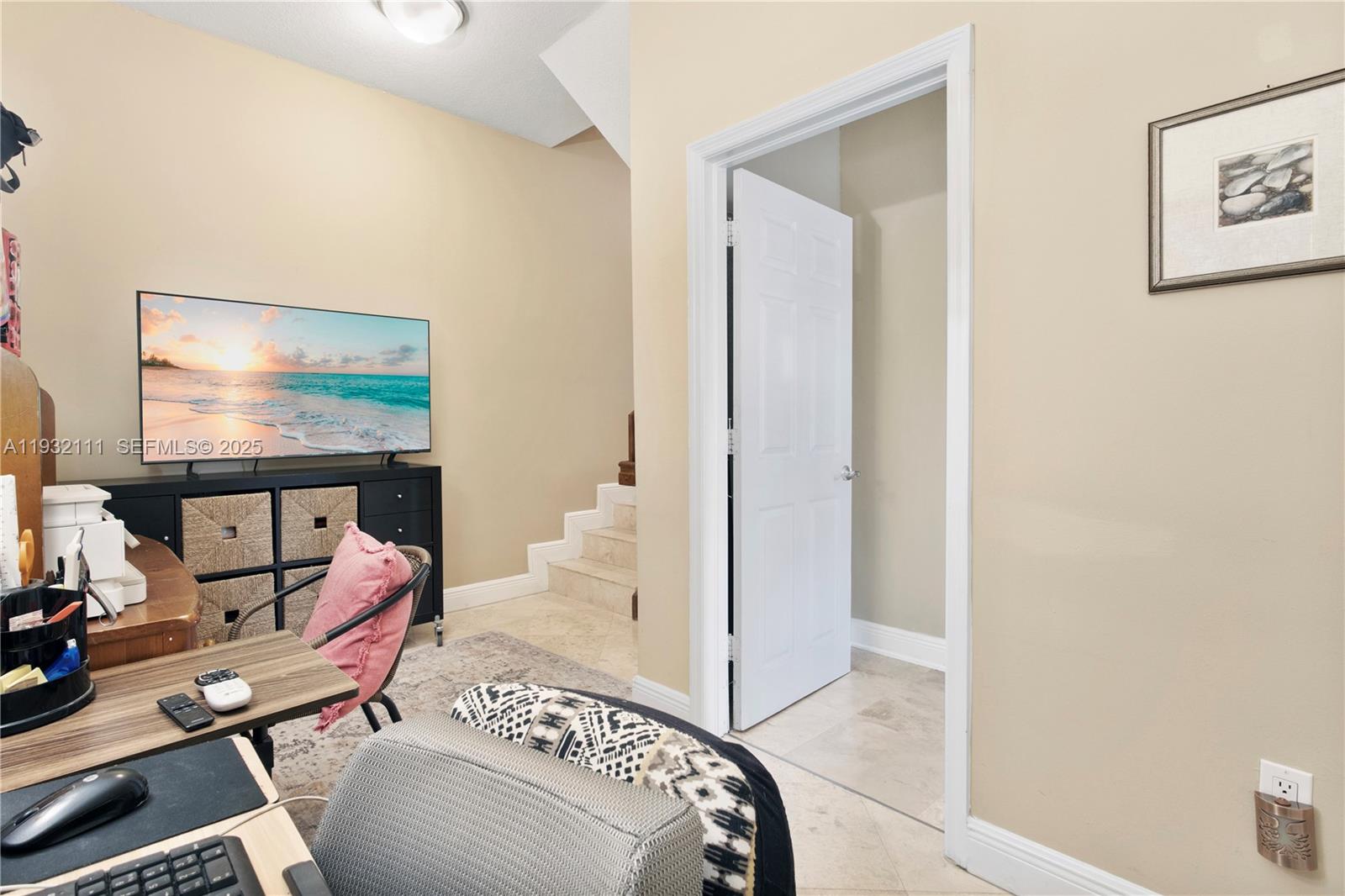 ROADS END VILLAGE CONDO - Residential