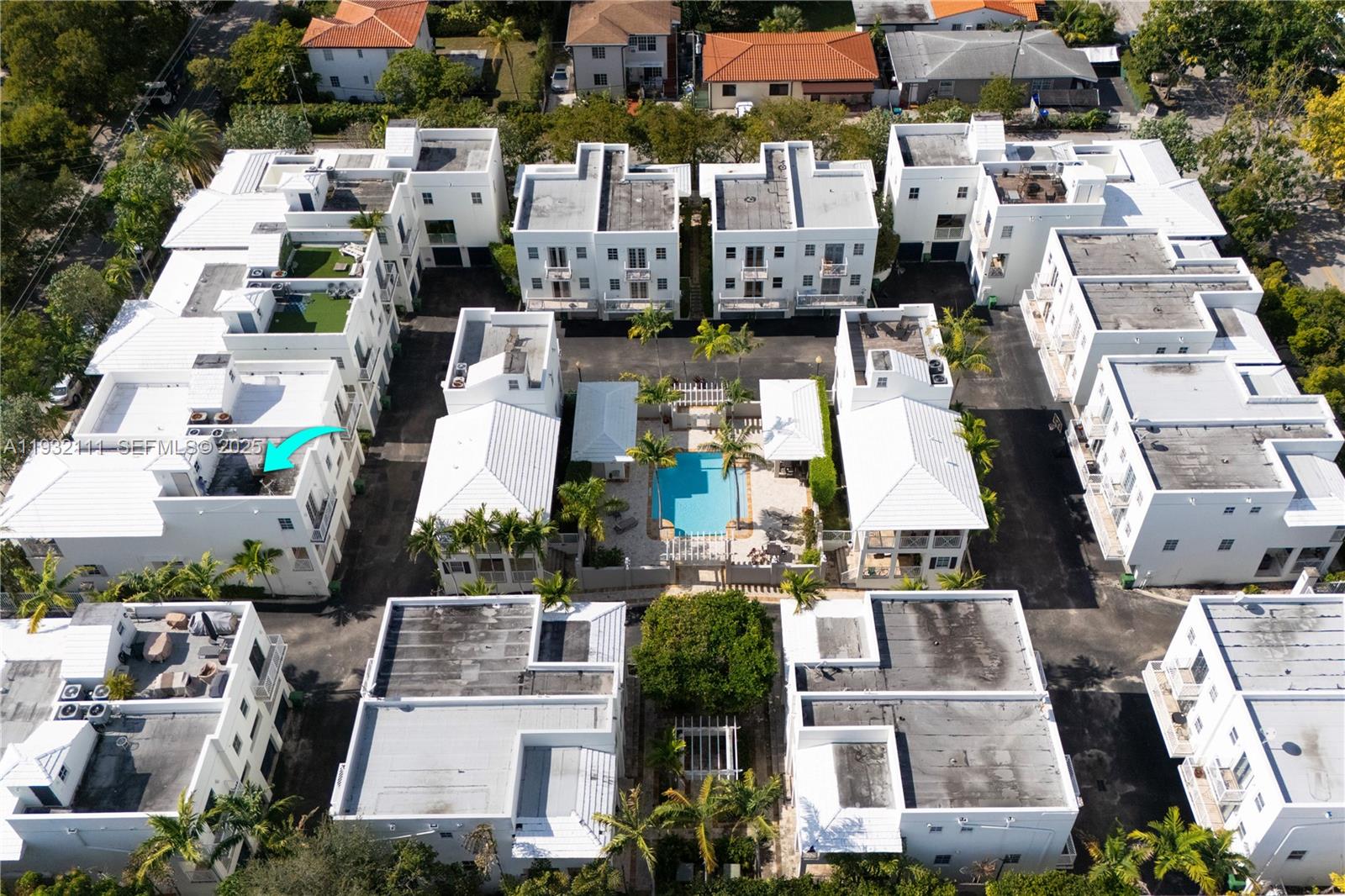 ROADS END VILLAGE CONDO - Residential