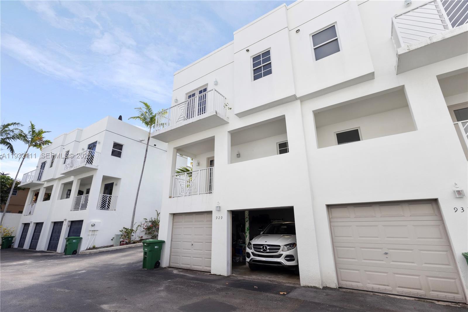 ROADS END VILLAGE CONDO - Residential