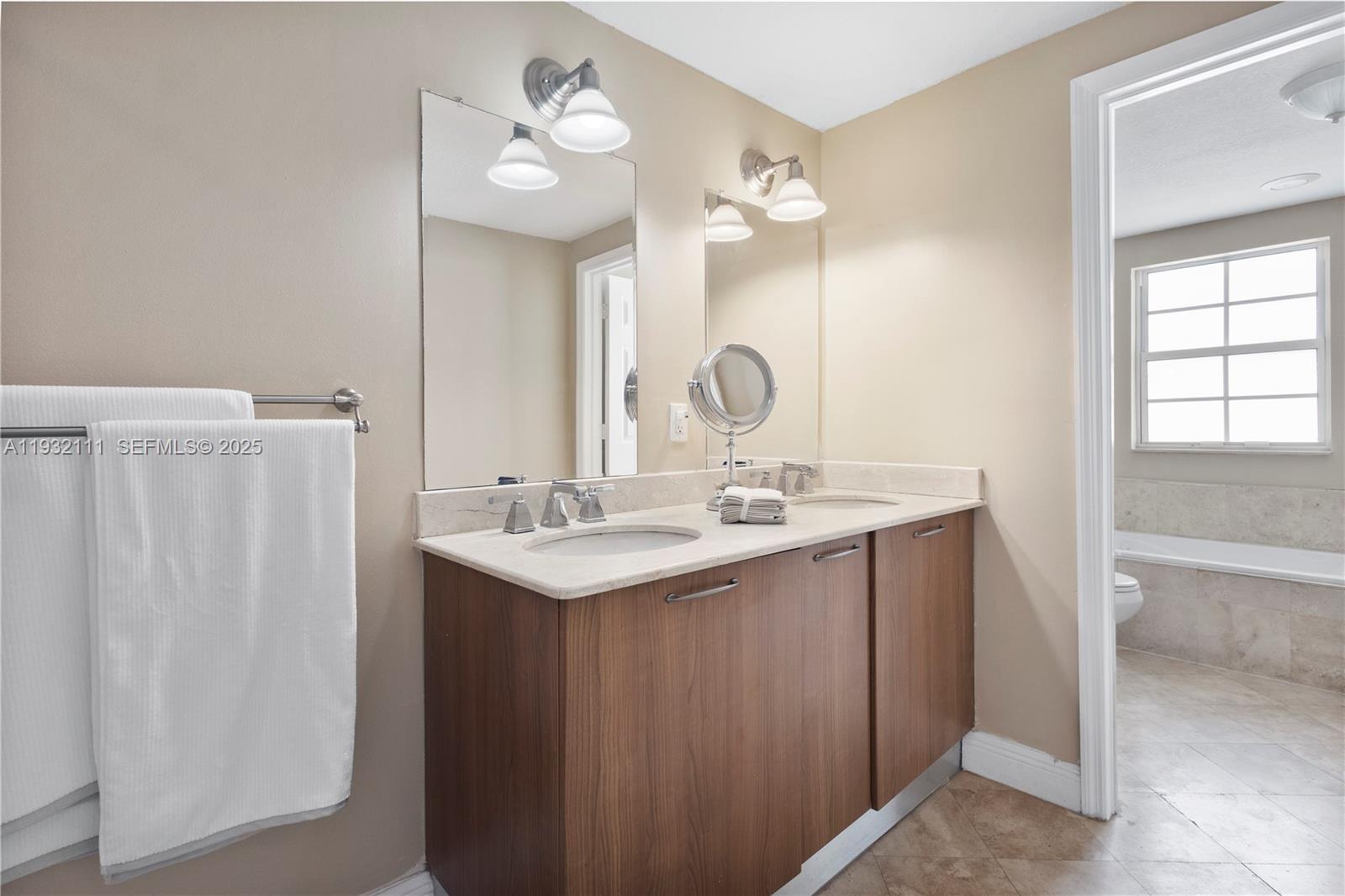 ROADS END VILLAGE CONDO - Residential