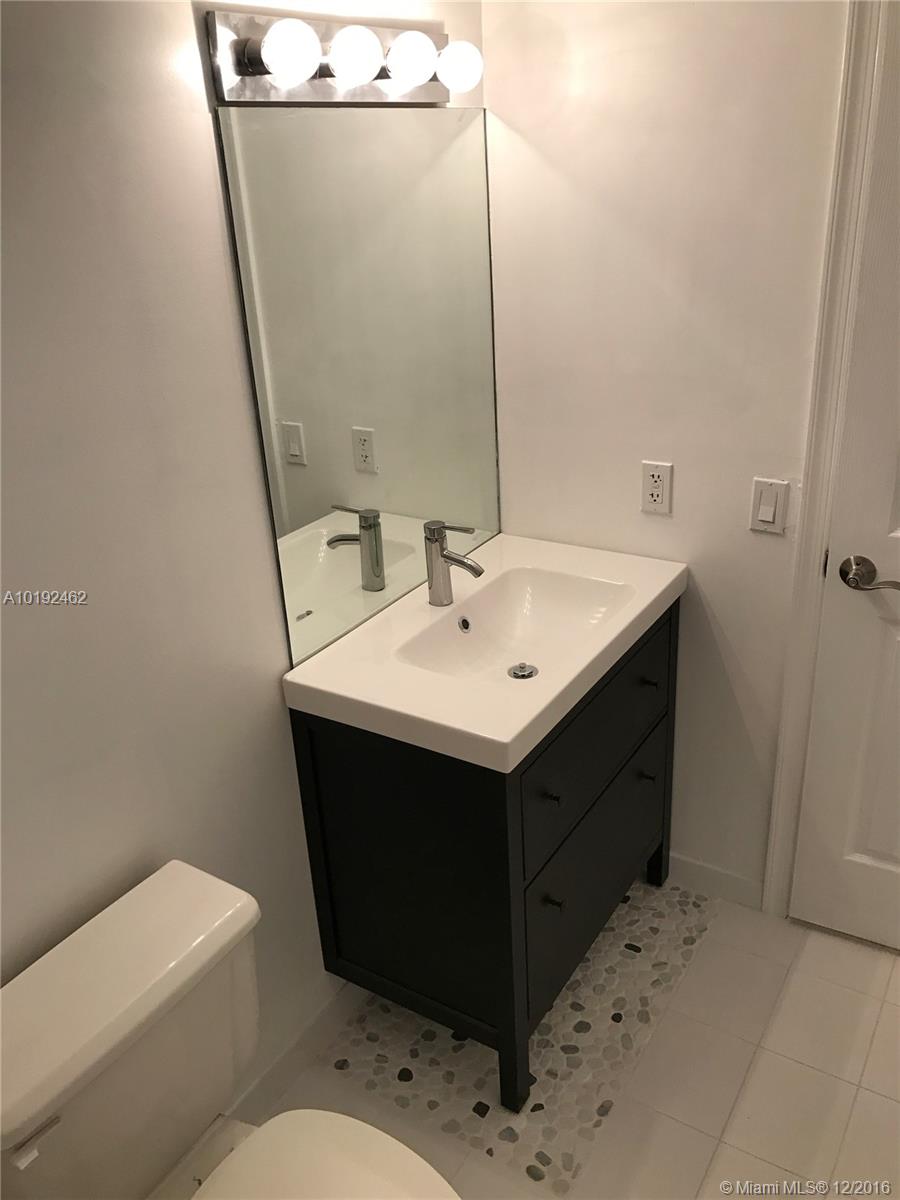 Dadeland Cove Sec 02 - Residential Lease