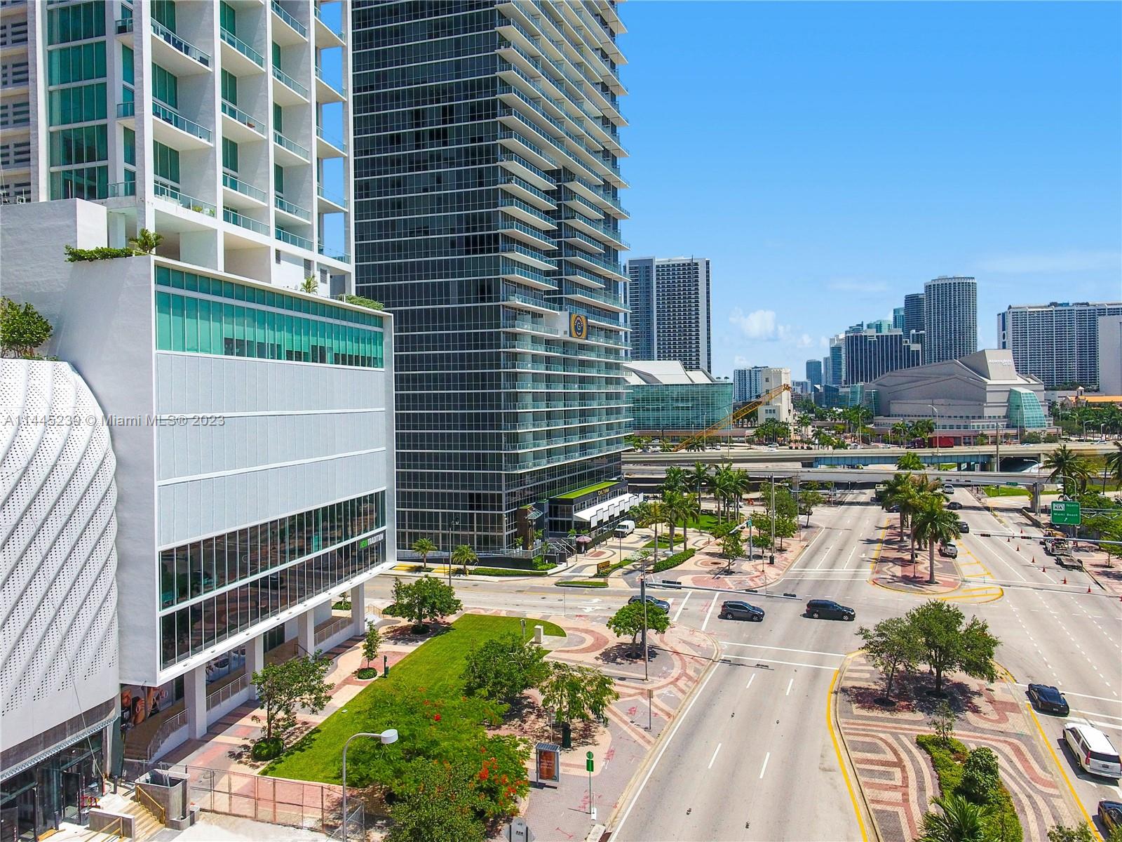 1040 Biscayne Blvd