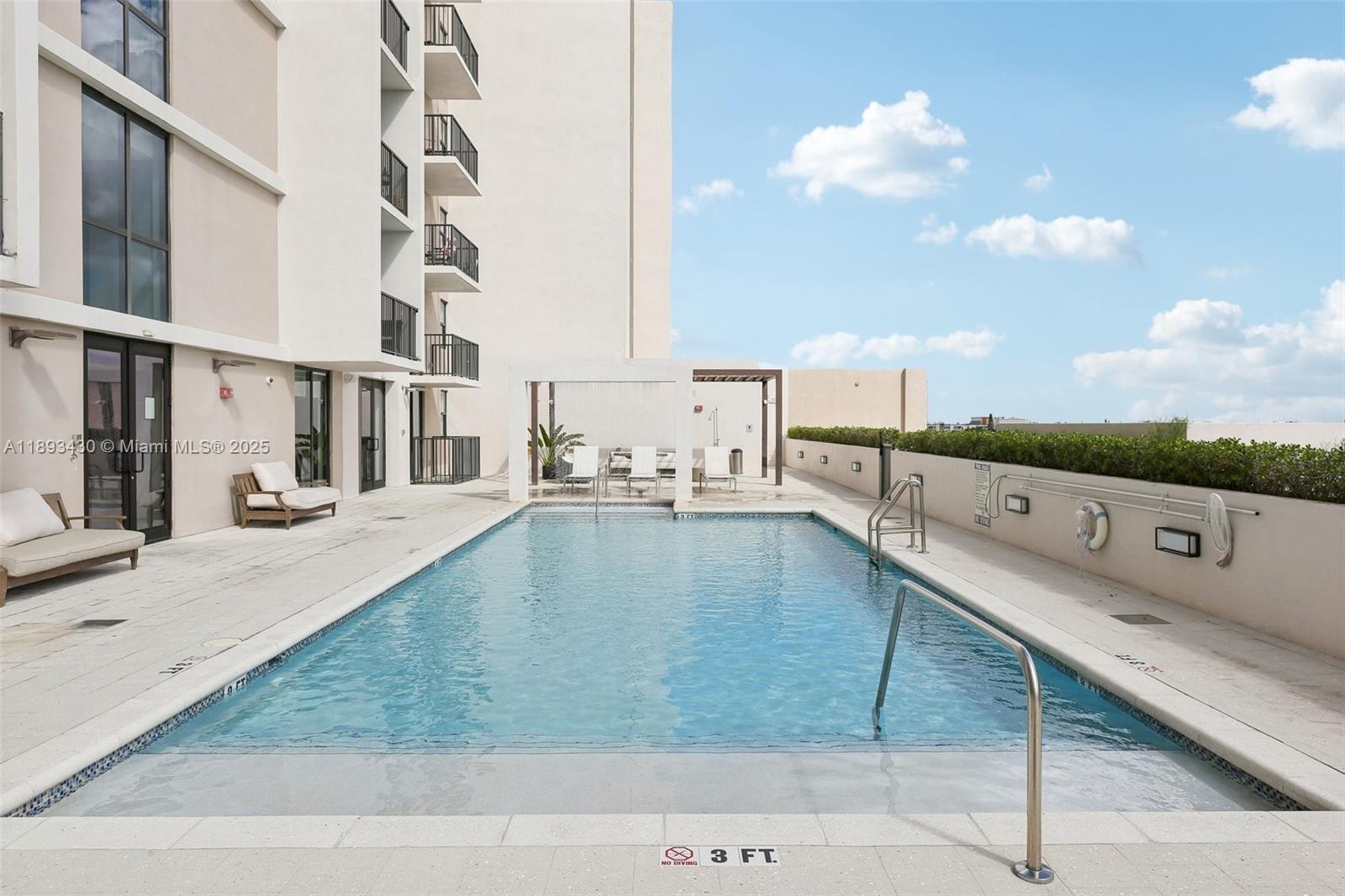 ENGLEWOOD - Residential Lease