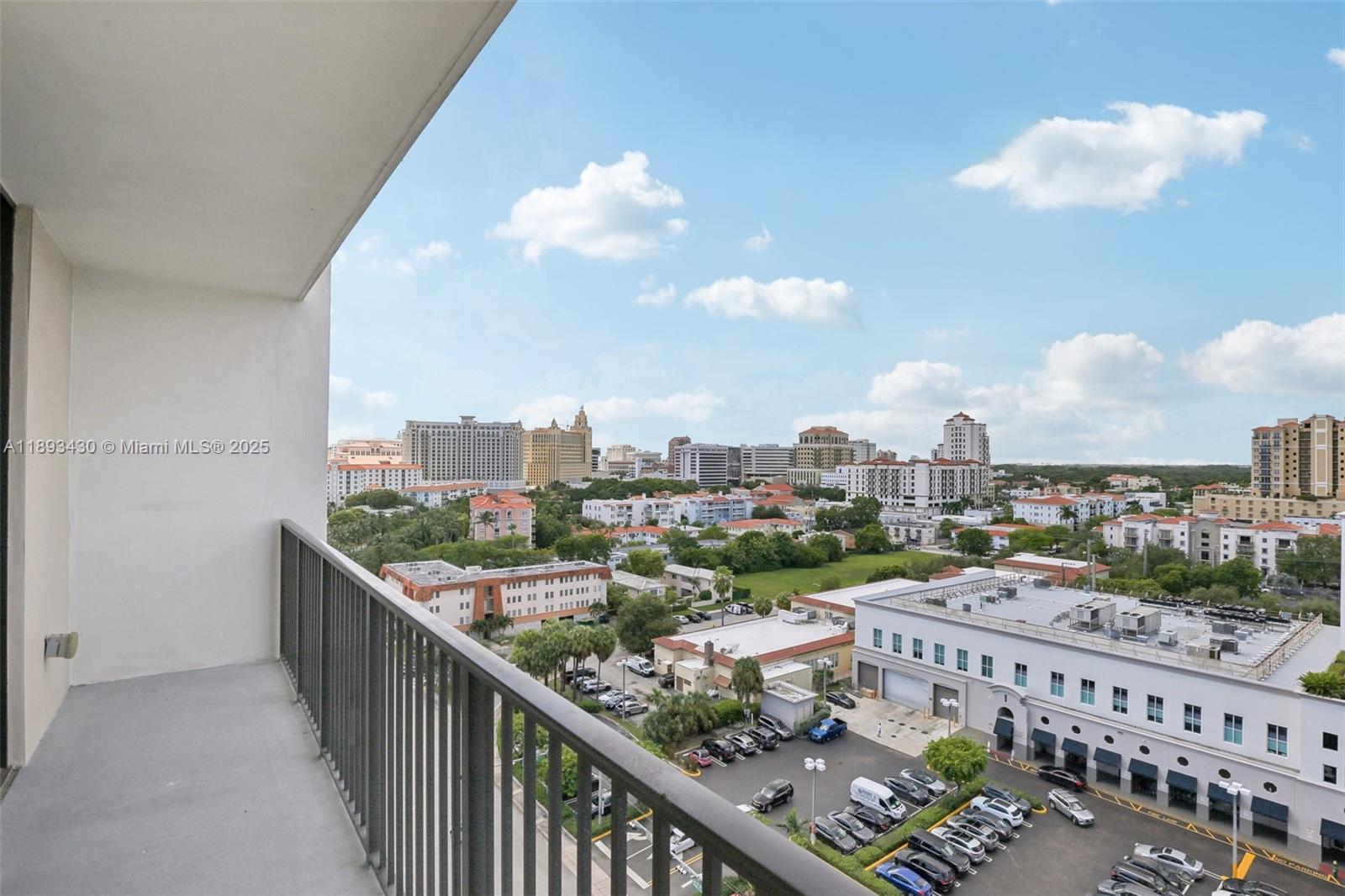 ENGLEWOOD - Residential Lease