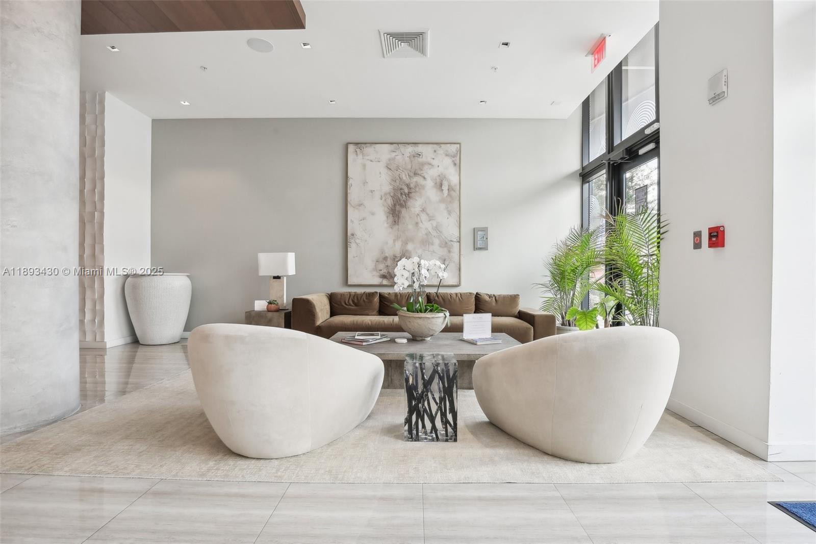 ENGLEWOOD - Residential Lease