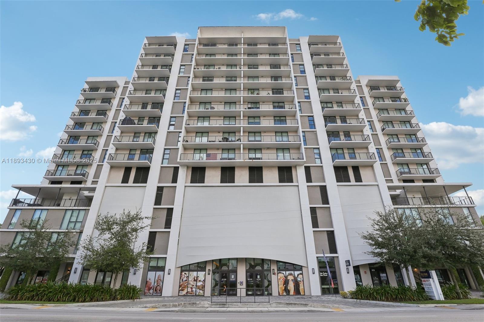 ENGLEWOOD - Residential Lease