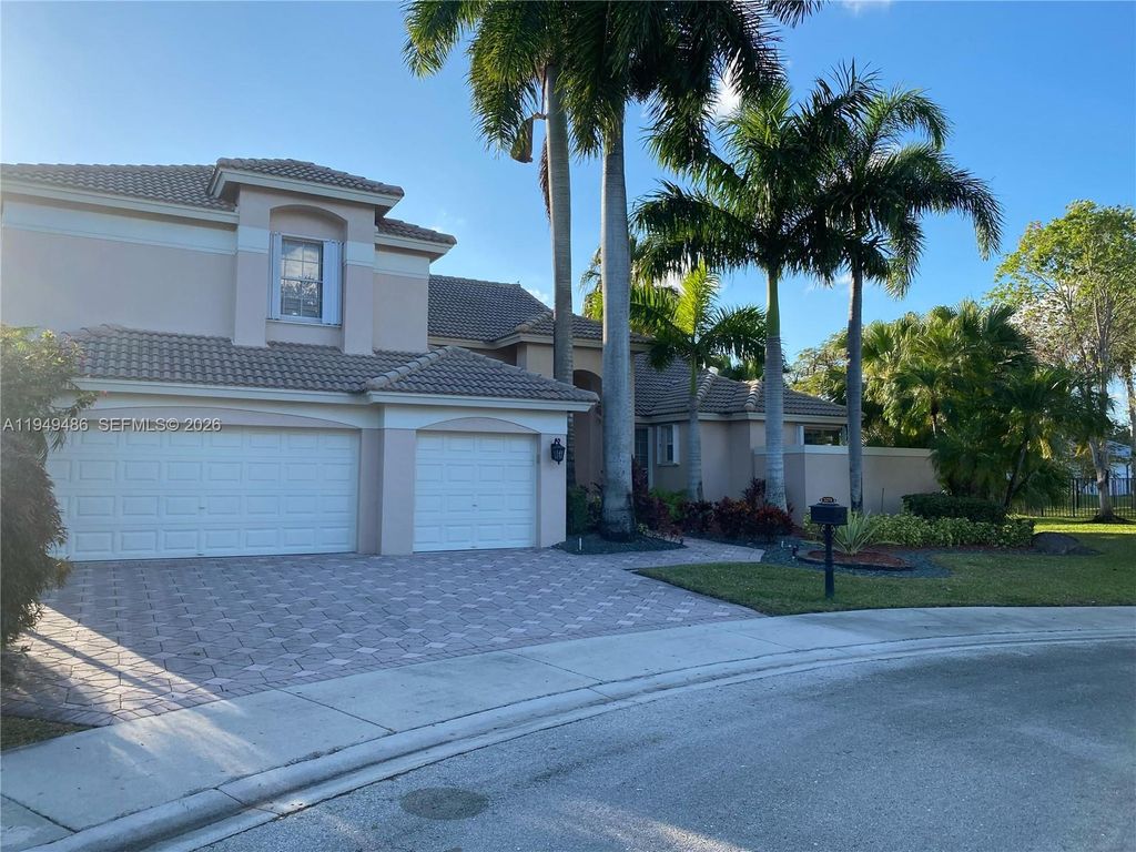 Photo of 3279 Huntington, Weston, FL 33332 (MLS # A11949486)