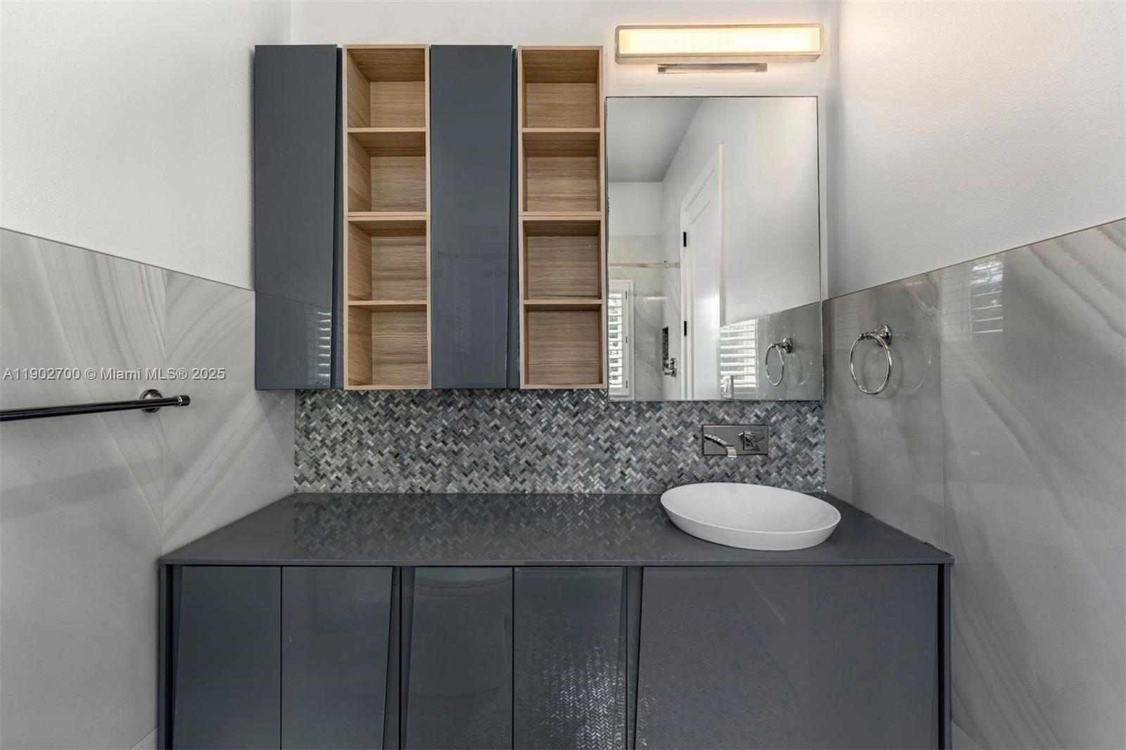 THE PALM ESTATES - Residential