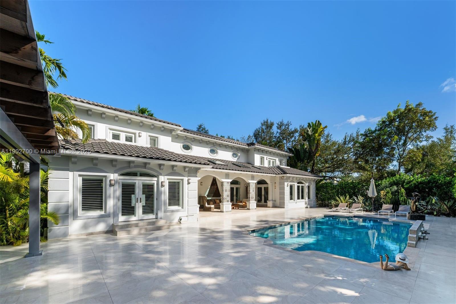 THE PALM ESTATES - Residential