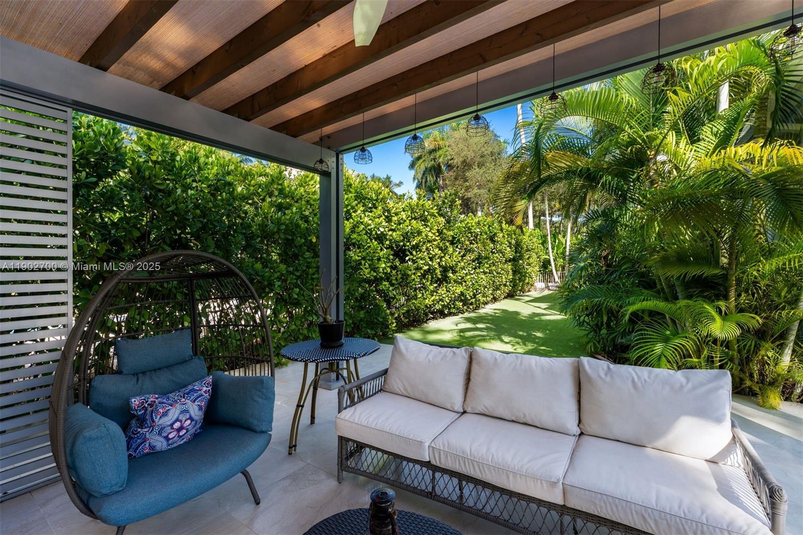 THE PALM ESTATES - Residential