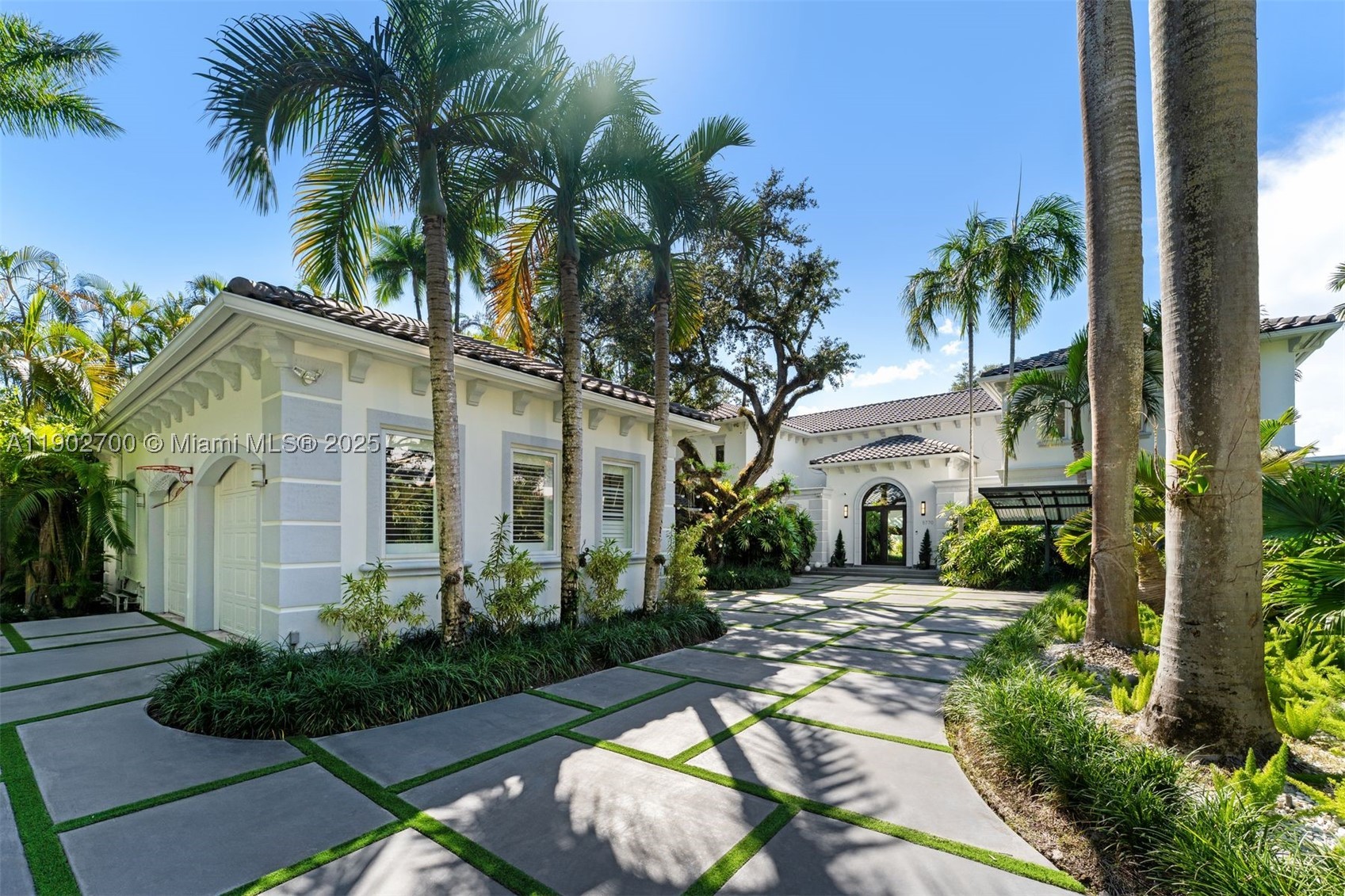 5770 SW 100th St