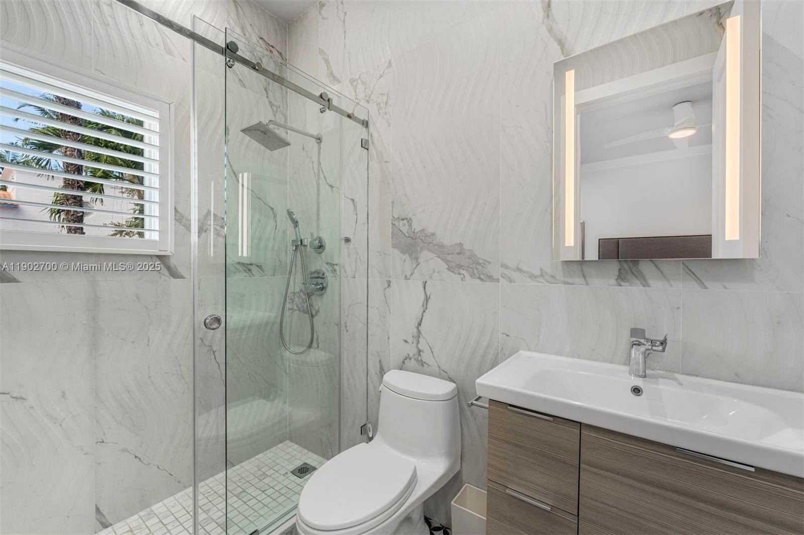 THE PALM ESTATES - Residential