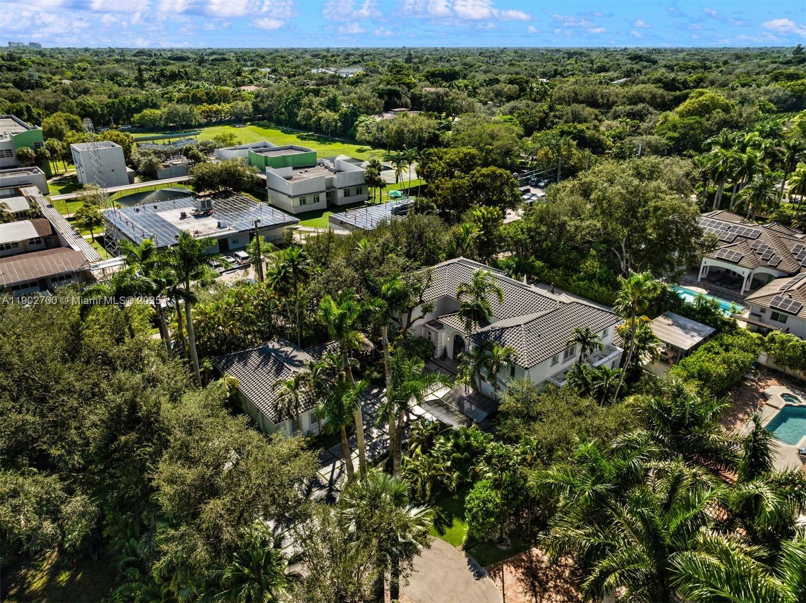 THE PALM ESTATES - Residential