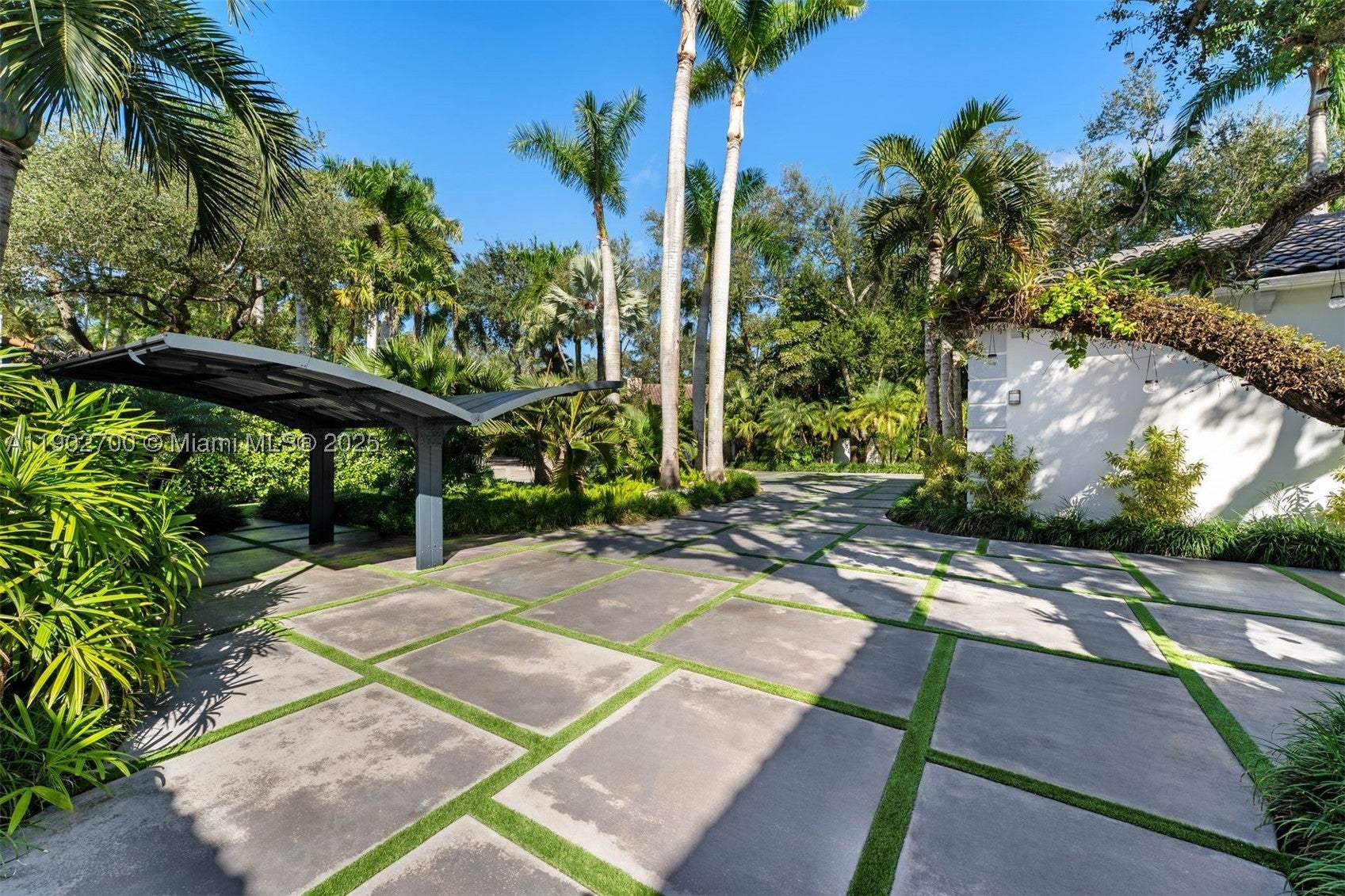 5770 SW 100th St