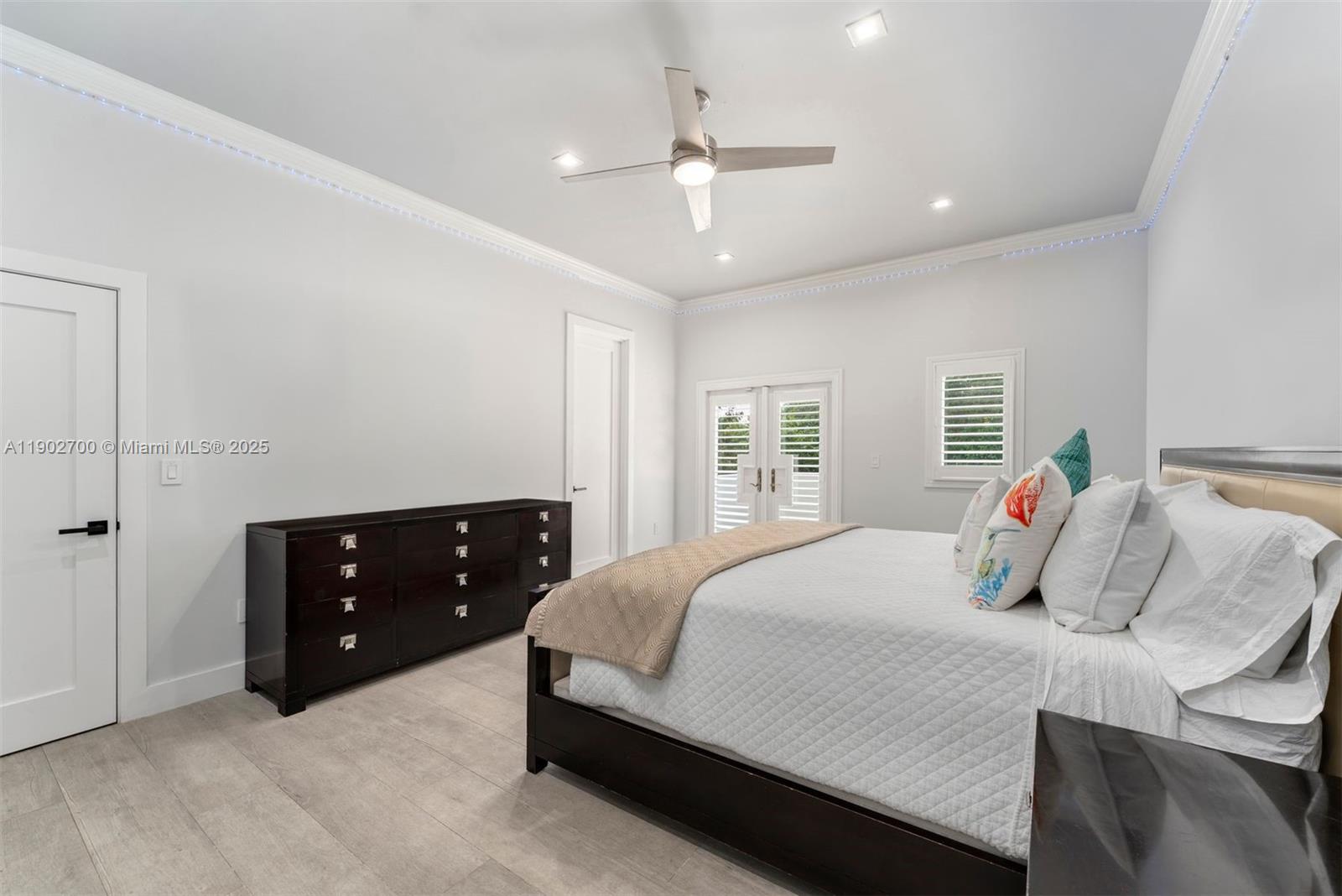 THE PALM ESTATES - Residential