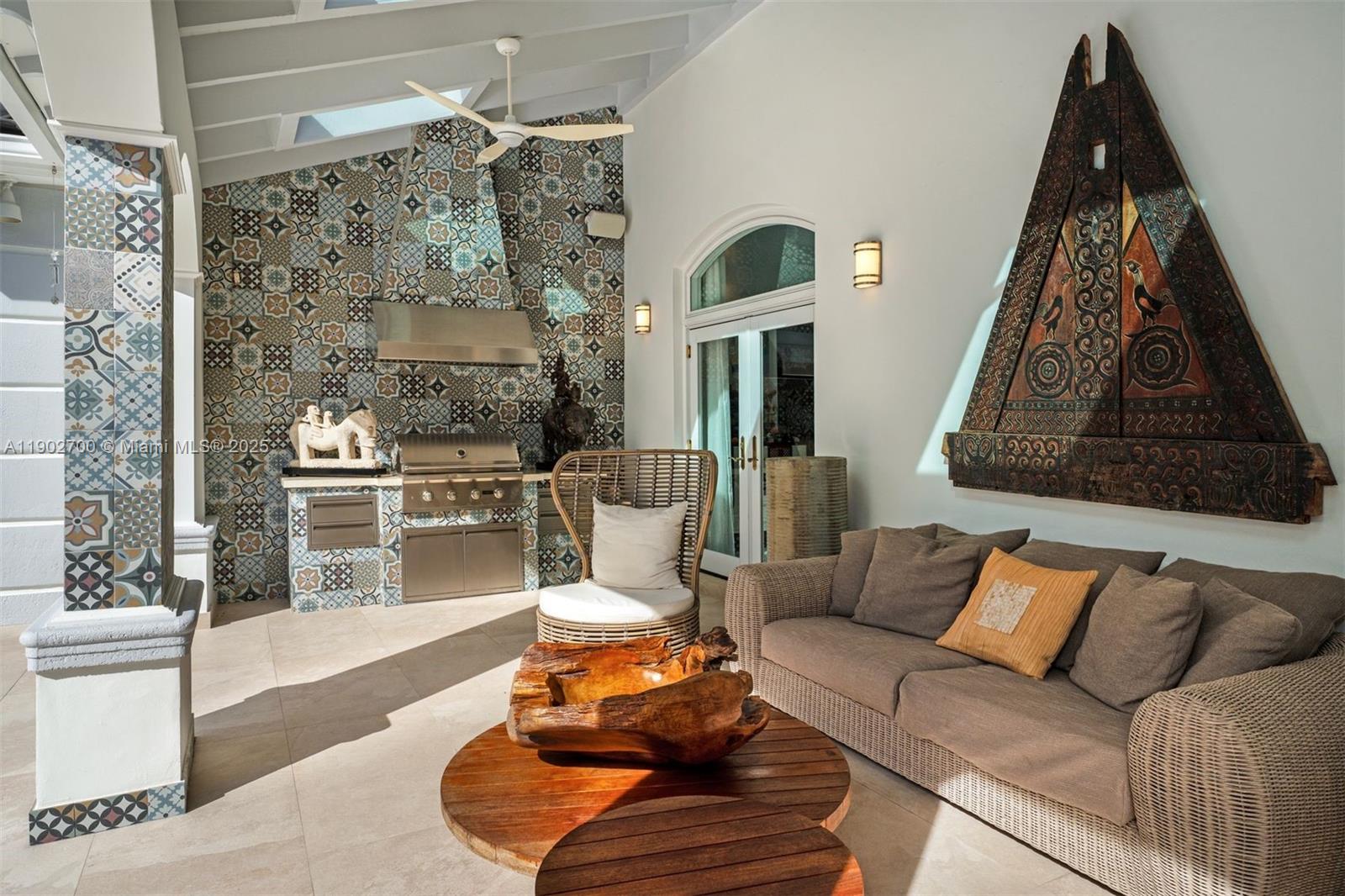 THE PALM ESTATES - Residential