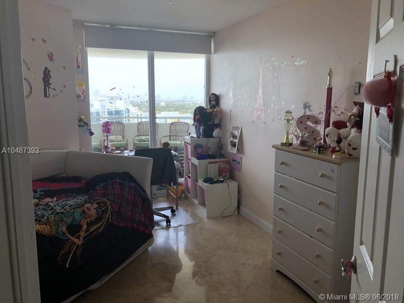 LA GORCE PALACE CONDO - Residential Lease