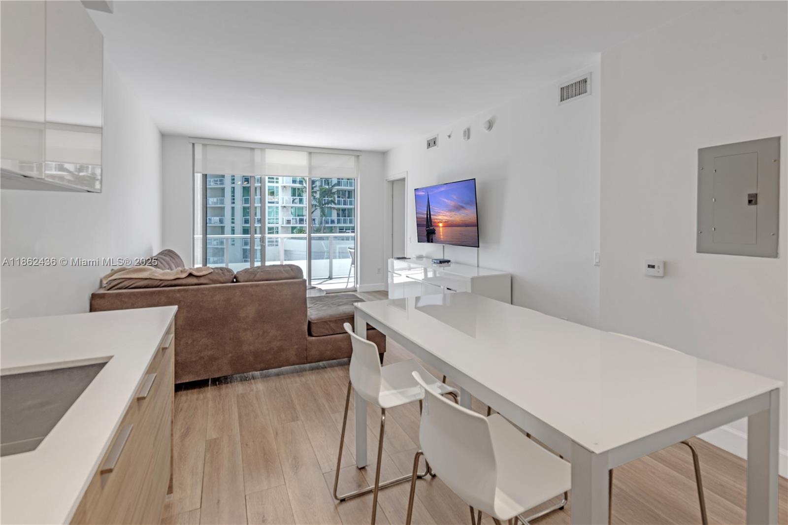 BRICKELLHOUSE CONDO - Residential